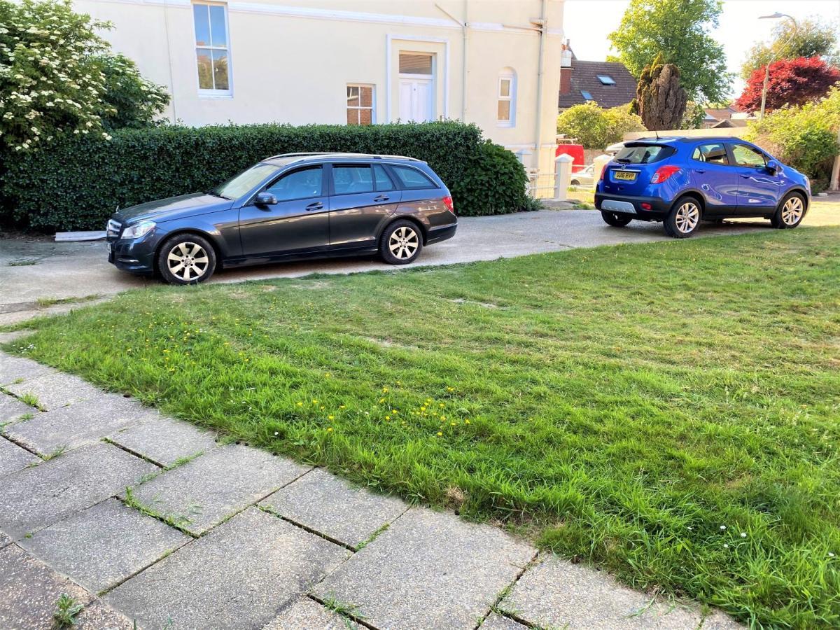 Luxury Suntrap In Private Complex St Leonards Διαμέρισμα Χέιστινγκς Εξωτερικό φωτογραφία