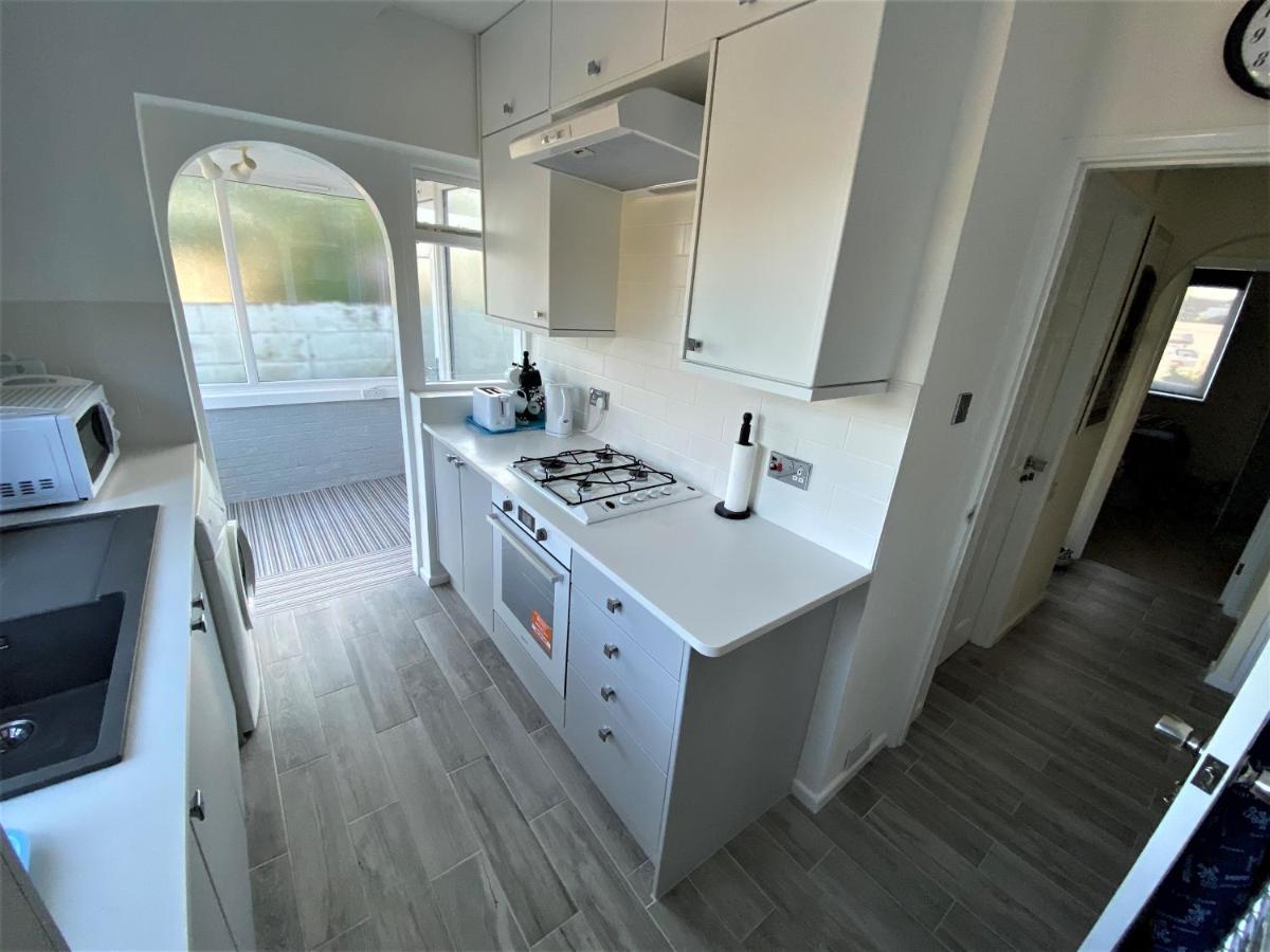 Luxury Suntrap In Private Complex St Leonards Διαμέρισμα Χέιστινγκς Εξωτερικό φωτογραφία